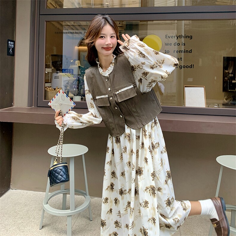 法式碎花连衣裙套装女春秋2025新款优雅今年流行马甲长裙子两件套图片