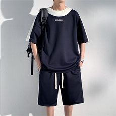 藏青色