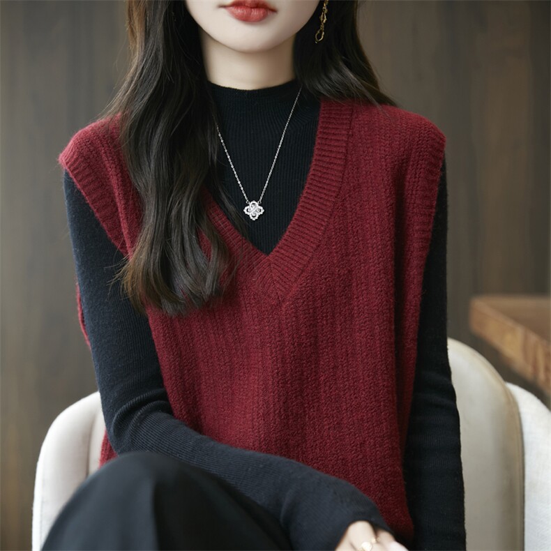 2024秋季新款V领针织加厚毛衣马甲女叠穿配衬衣保暖宽松外穿坎肩，女装马甲，源达羊绒