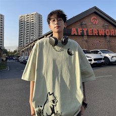 奶绿色