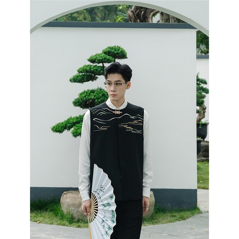 新中式风刺绣马甲男生2025新款男士潮秋冬汉元素黑色背心外套,男装背心/马甲,星座601-1