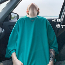 湖绿色