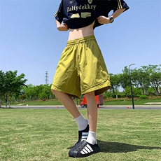 黄色