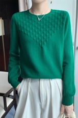 新款菱形坑条圆领套头毛衣女秋冬新款宽松显瘦纯色羊毛衫，女装羊毛衫，佑昭祥羊绒