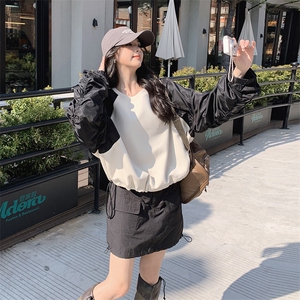 时尚撞色宽松短款长袖卫衣 休闲百搭显瘦女装外套图片