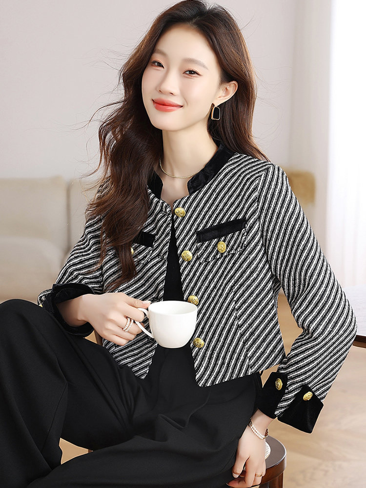 条纹短款气质小香风外套女2025秋季新款洋气减龄百搭显瘦夹克上衣,女装短外套,韩蔻秀