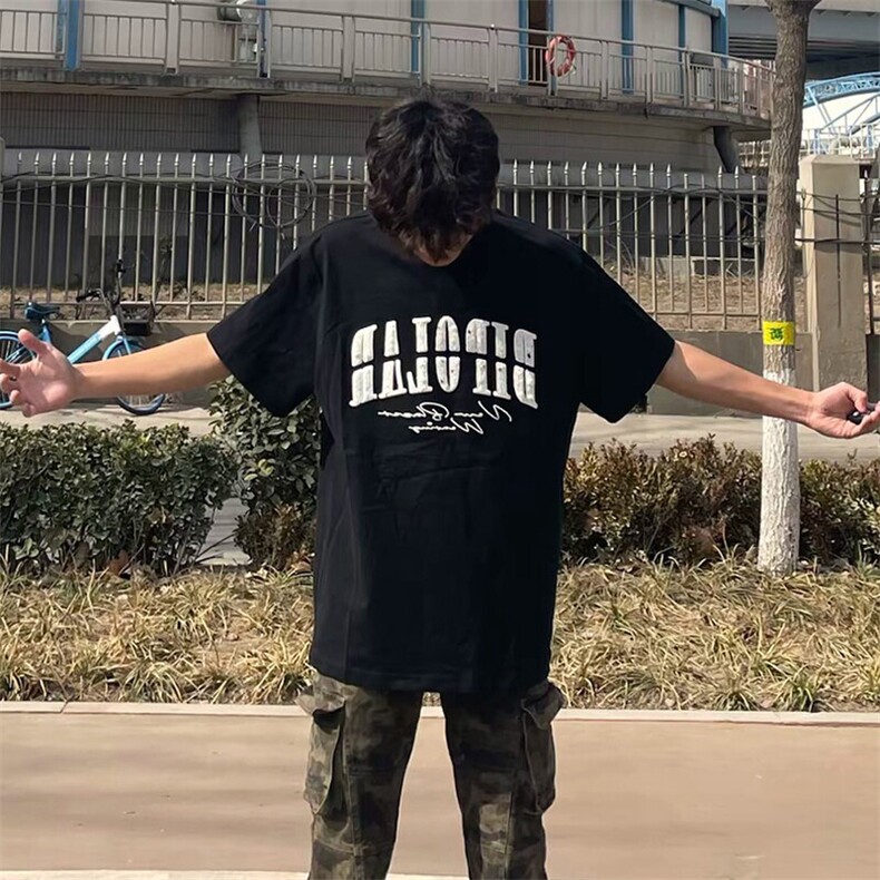 万针全刺绣工艺抖音得物高品质260克重磅纯棉双纱美式高街短袖T恤图片