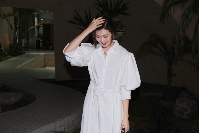 【现货】夏季新款韩版纯色连衣裙，女装连衣裙，易霏金熙