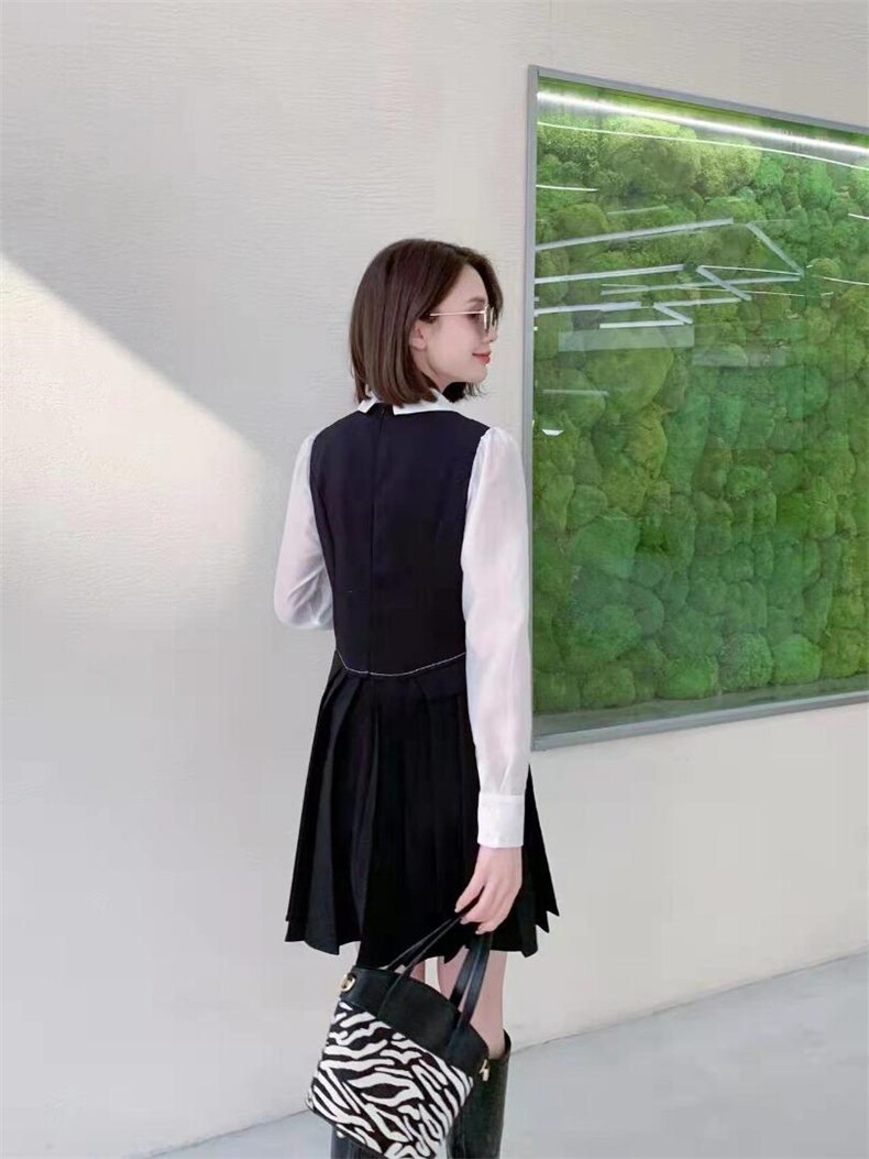 （现货）连衣裙，女装连衣裙，伊娜蕾尔