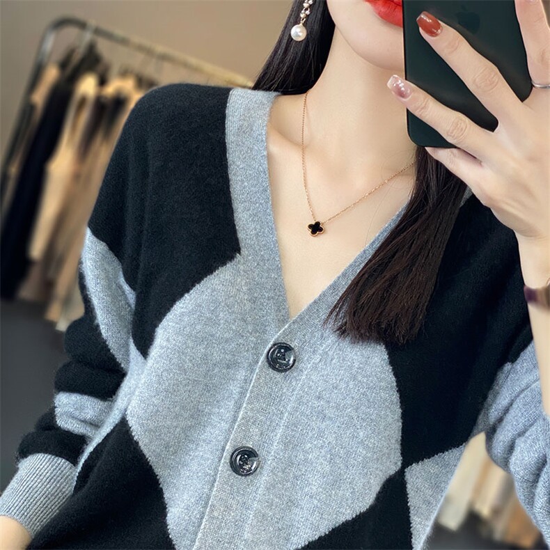 秋冬新款100%纯羊毛衫女V领菱形拼色长袖毛衣外套宽松外搭羊绒衫,女装羊毛衫,秋虹羊绒