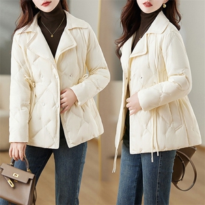 羽绒服女2023新款髦时尚翻领羽绒服图片