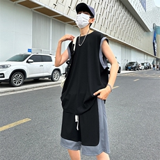 黑色