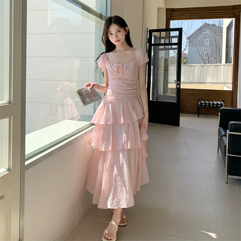 少女风粉色不规则泡泡袖连衣裙女夏2025新款多巴胺高级感百褶长裙,女装连衣裙,2C122