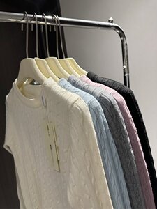 毛衣新款2024秋冬套头短款儿童麻花针织上衣图片