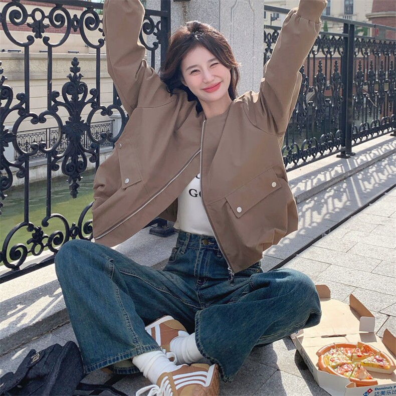 高级小众韩系慵懒chic卡其色外套女春秋超火好看工装短款夹克上衣图片
