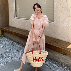 韩系甜美少女感粉色连衣裙女2024夏季新款高腰遮肚淑女泡泡袖裙子，女装连衣裙，维壹