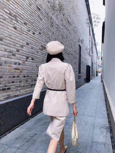 现货2021春季新款套装时尚气质款档次高，女装职业装，蓝典