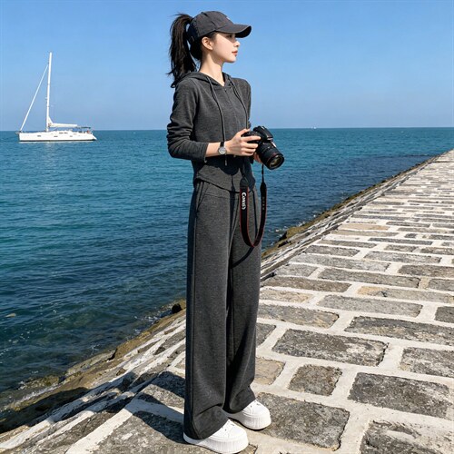 欧货休闲运动套装女春新款洋气显瘦连帽开衫卫衣高腰阔腿裤两件套图片