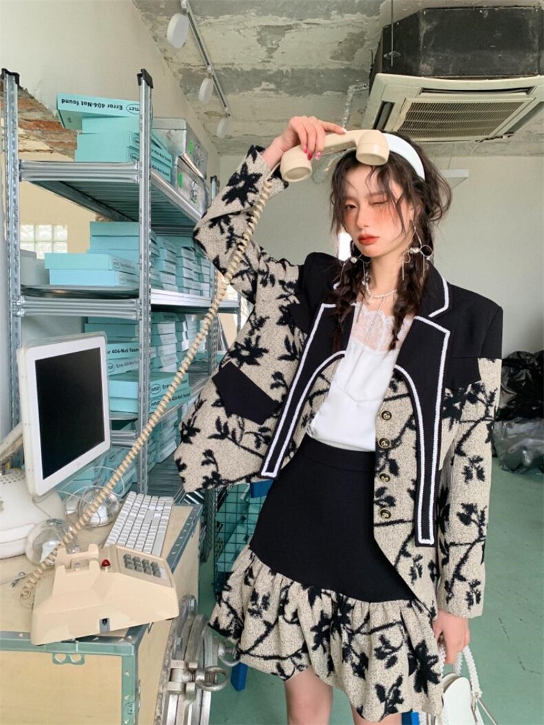 超长领子印花套装，女装职业装，YOUER DENG