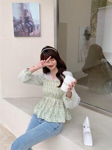 夏季新款连衣裙碎花。图片