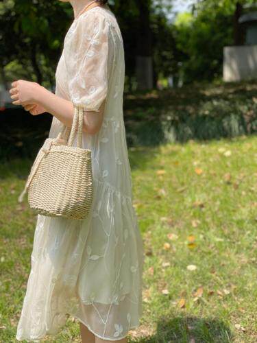 Must Bloom MUSTBLOOM110598