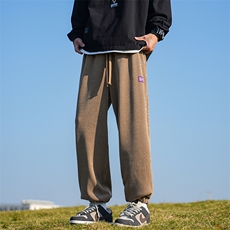 卡其色