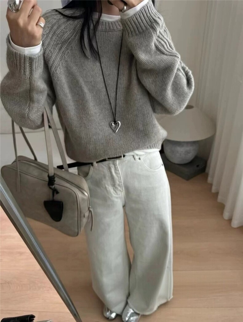 2025年秋季直筒型通勤套头单件长袖袖子抽条圆领，女装羊毛衫，圣旺供货