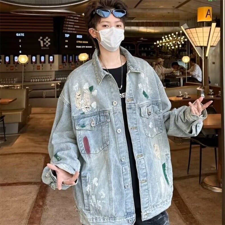 水洗涂鸦破洞牛仔外套男春秋季潮牌高街设计感宽松夹克8865/P68，男装工装外套，星座506