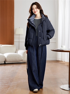 可拆卸针织连帽短款羽绒服女冬2025新款超火巨好看保暖白鸭绒外套图片