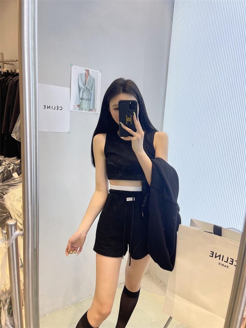 是你要的感觉辣妹三件套，其它，m.o