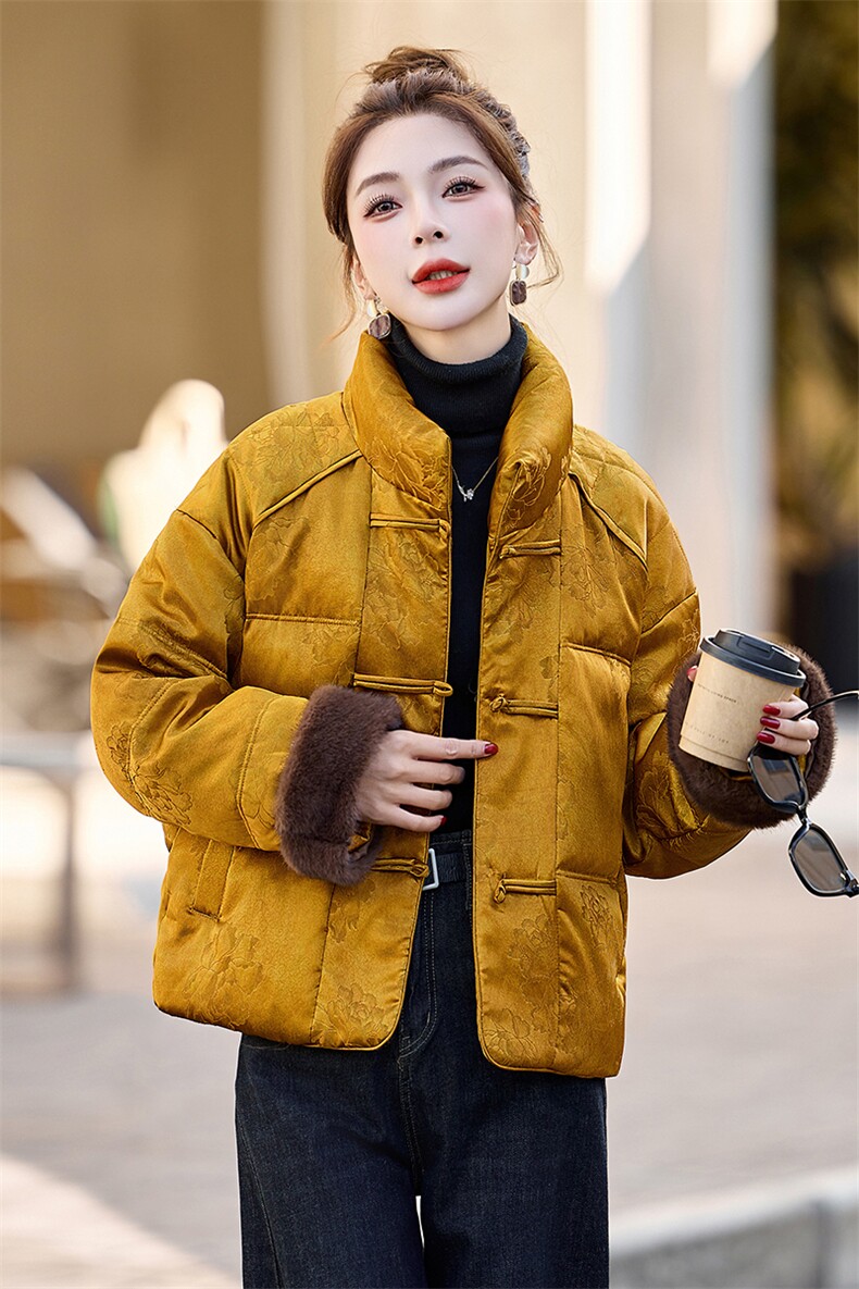 新中式国风短款羽绒服女2024冬新款减龄漂亮洋气黄色盘扣保暖外套,女装羽绒服,伊仟回
