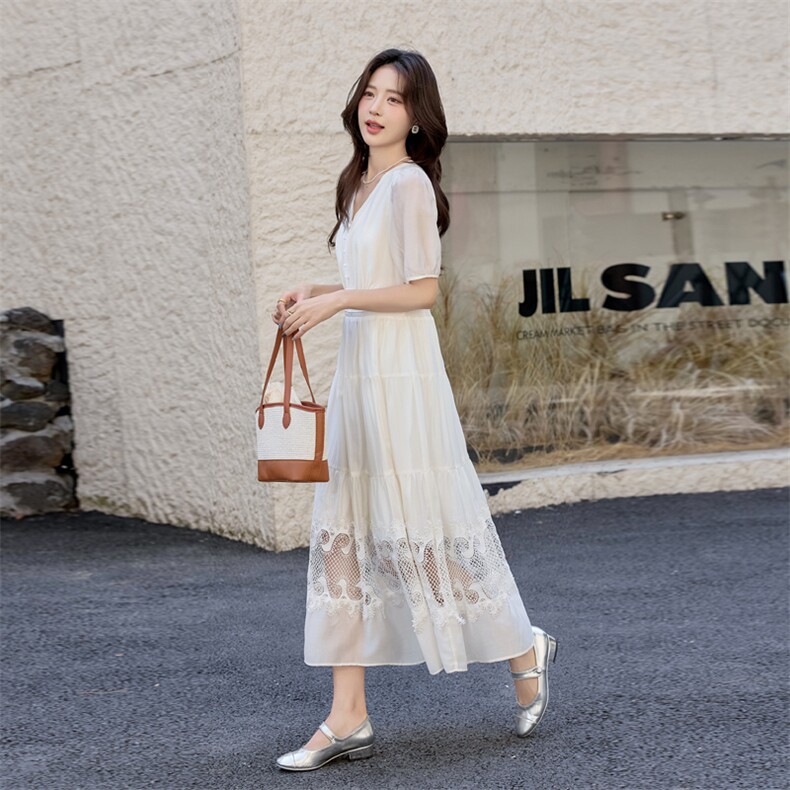 白色连衣裙女2026新款夏季绝美穿搭短袖蕾丝拼接显瘦高腰长裙子,女装连衣裙,美沁