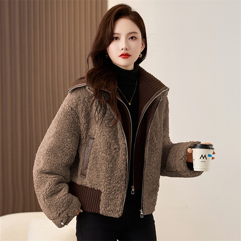 时尚羽绒服女2024冬装新款白鸭绒针织领拼接仿羊羔毛翻领假两件外套,女装羽绒服,衣之秀