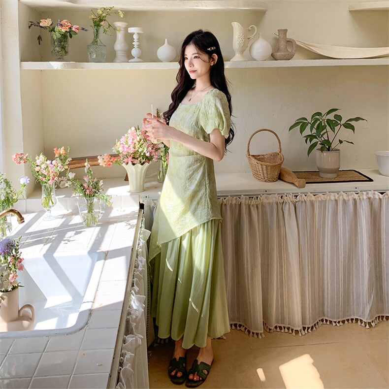 夏季新款浅绿色绝美A字裙女2025法式复古轻熟风富家千金感连衣裙,女装连衣裙,2C029