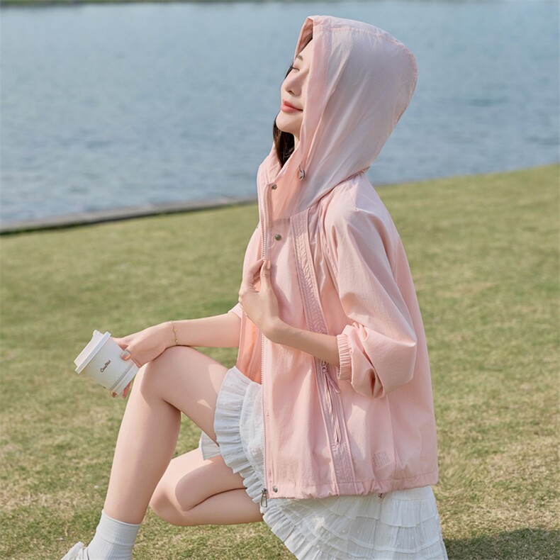 粉色时尚连帽防晒衣女2025夏季新款休闲百搭透气轻薄款防晒服外套，女装防晒衣，悦祺