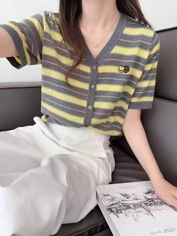 2025新款短袖t恤衫女装时尚百搭洋气上衣薄款夏季潮,女装T恤,唐诺