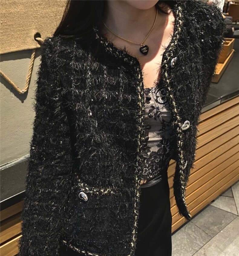 一浅浅+ HZYQQ129422