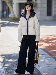 水衣源2783款短款连帽加厚保暖面包服茧形羽绒外套女图片