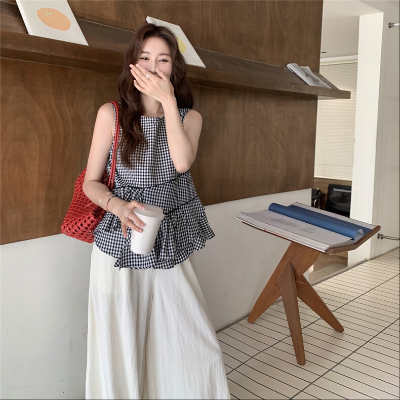 不规则荷叶边格子背心上衣女夏季白色阔腿休闲裤甜美风套装,女装套装/套裙,1C130