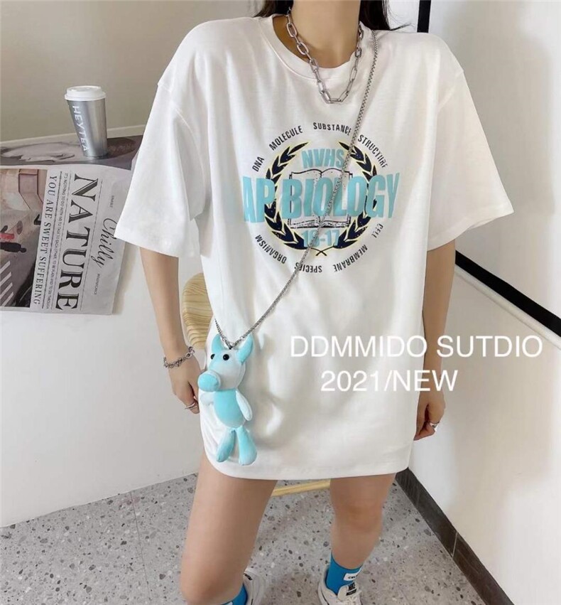 配小牛包包T恤衫，女装T恤，Bulanti