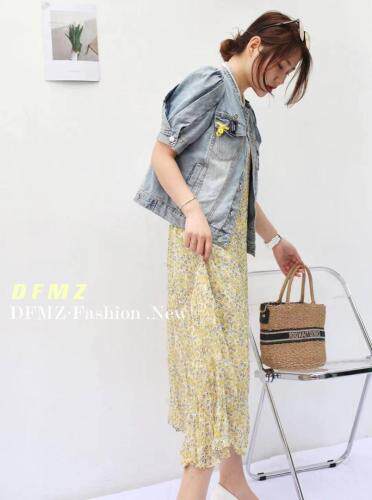连衣裙+牛仔外套，女装连衣裙，东方明珠