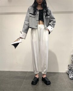 春季新款休闲卫裤图片
