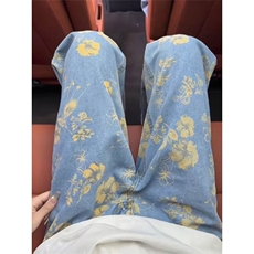 蓝色