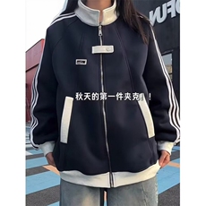 藏青色