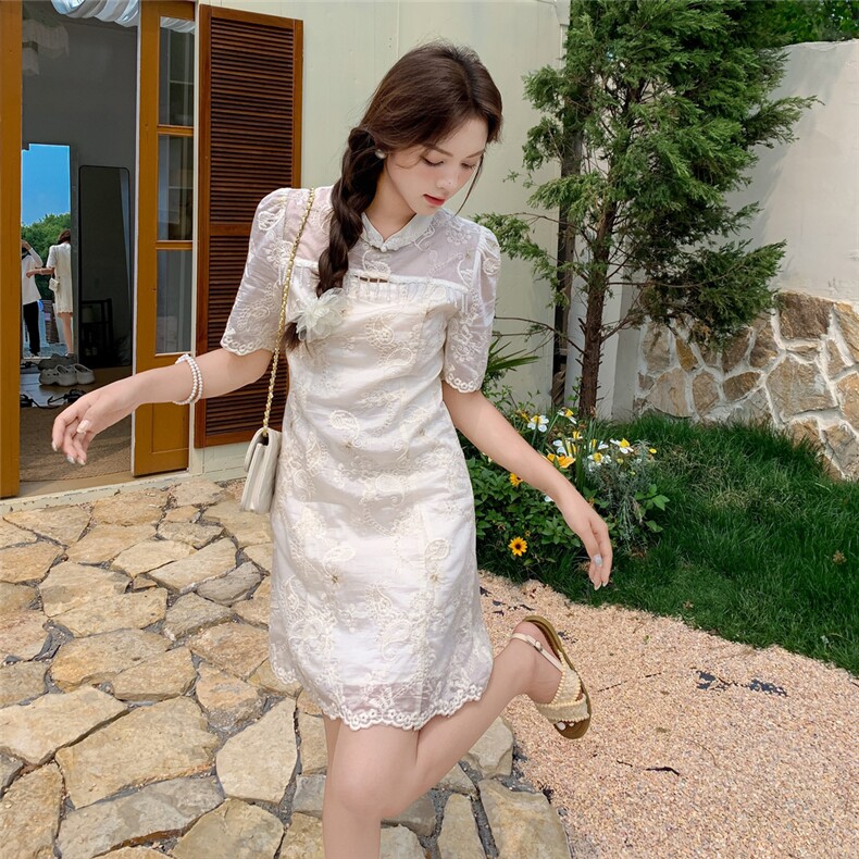 米白色重工蕾丝刺绣立领连衣裙女夏新款国风气质超漂亮改良旗袍裙，女装连衣裙，浙宝208A