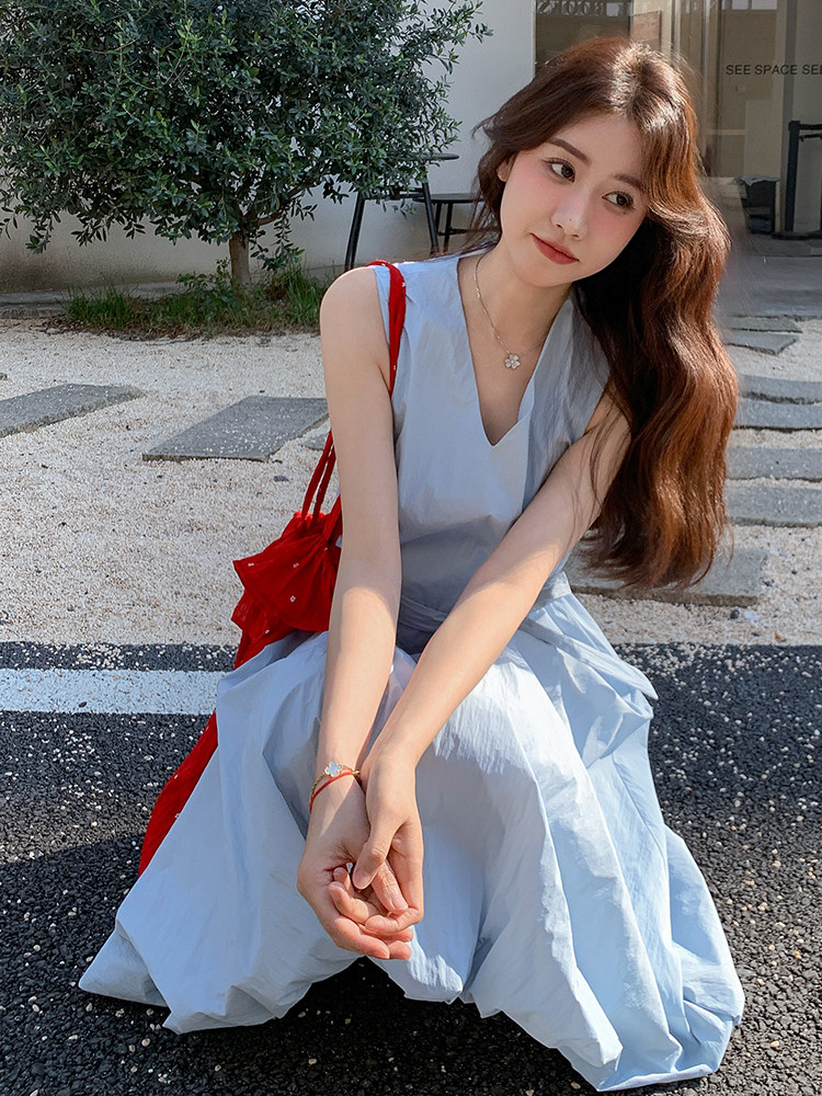 蓝色v领无袖连衣裙女2025年夏季新款法式超好看甜美减龄背心长裙,女装连衣裙,慧尚依恋