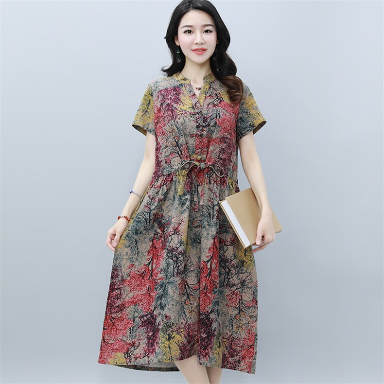 大摆型2021年夏季短袖中长款X型花色甜美V领中腰显瘦连衣裙,女装连衣裙,雪樱依海