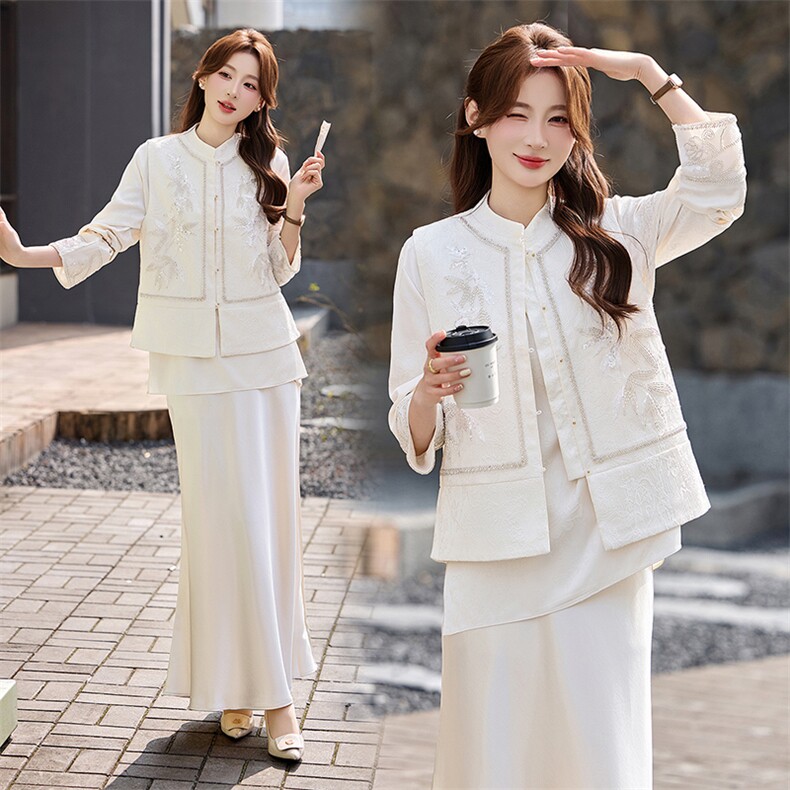 现货春装新款简约时尚重工艺钉珠减龄组合套装马甲半裙衫三件套，女装套装/套裙，韩美纤衣