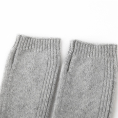 新款百搭女士双股加厚保暖时尚潮流半指手套，手套，窄众羊绒