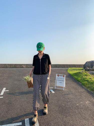 赞的卫衣、时尚、可以两穿哦、还可以当外套，女装卫衣/绒衫，碧沁伊人